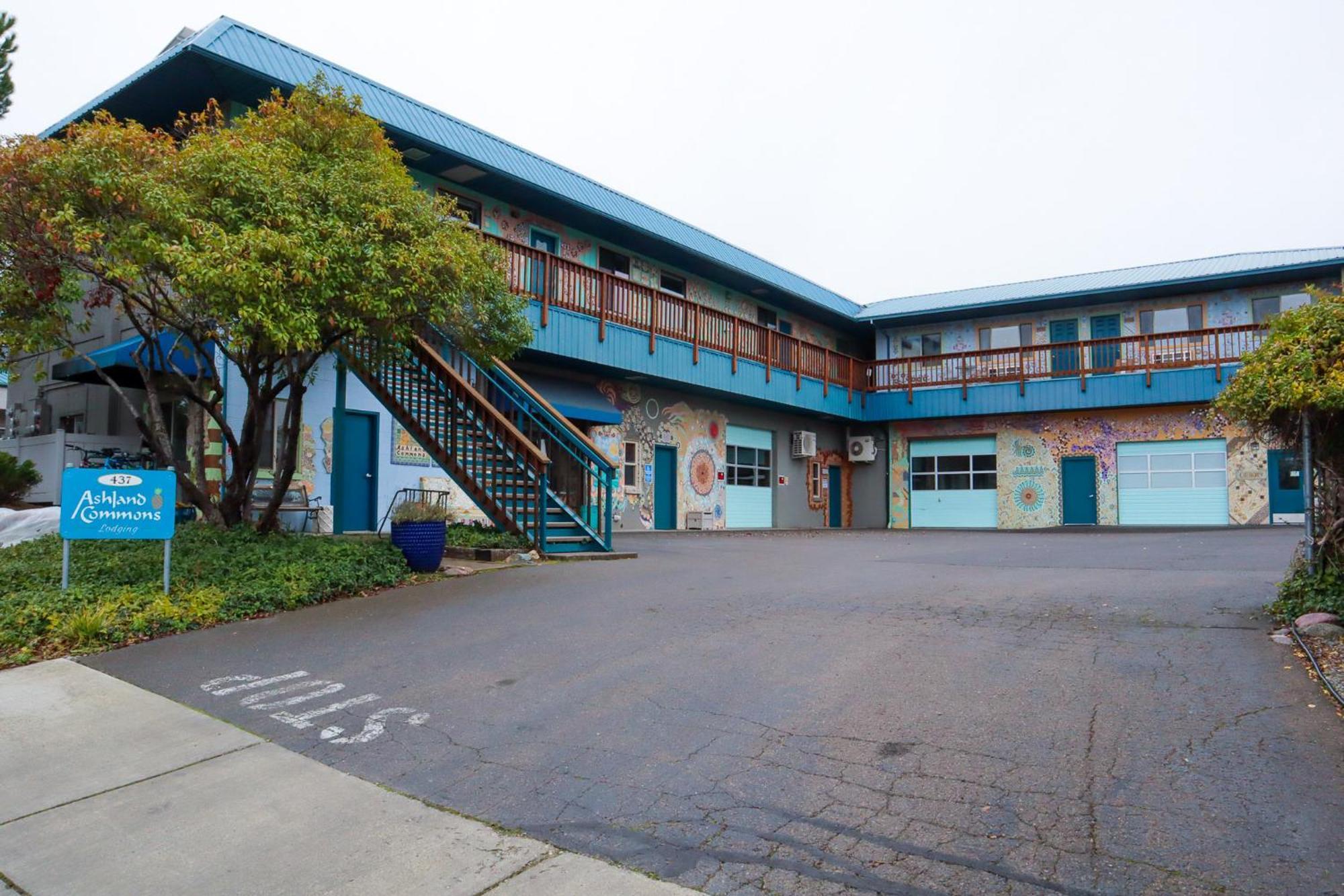 Ashland Commons Hostel 外观 照片