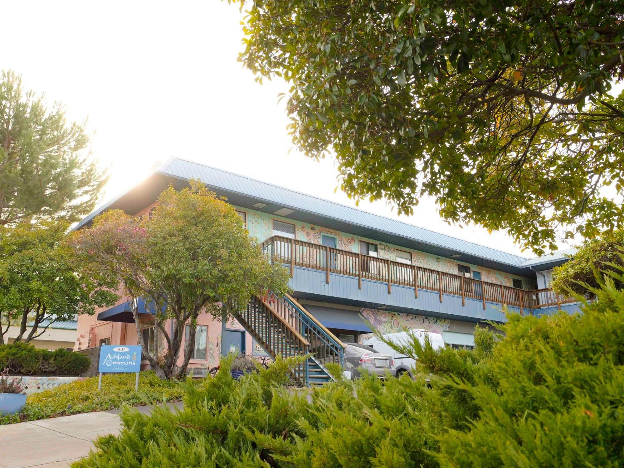 Ashland Commons Hostel 外观 照片
